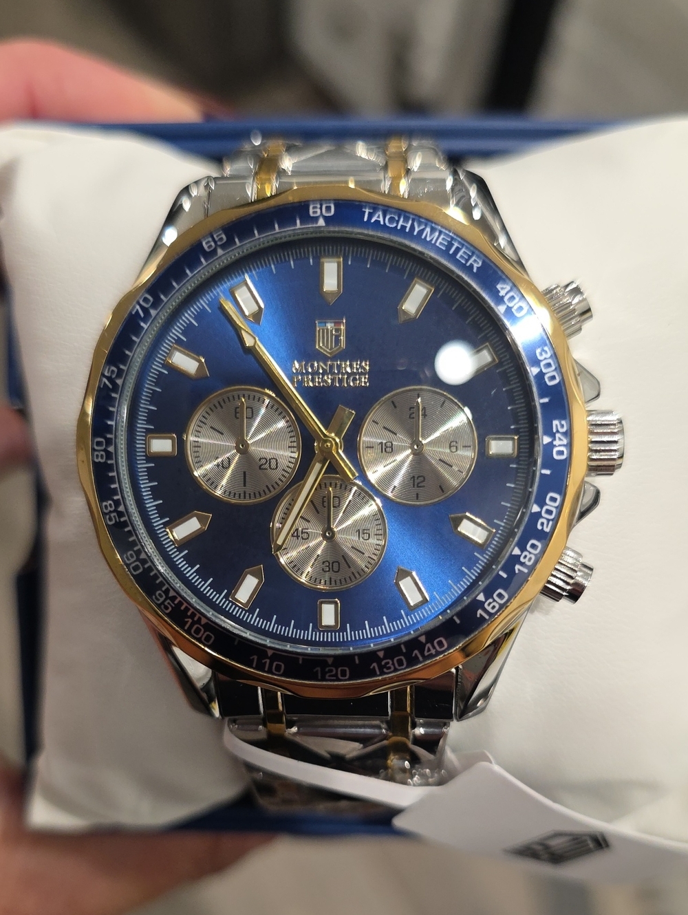 906. Montres Prestige Triovaris Men's Watch (Reference MPW-0345) 44mm quartz